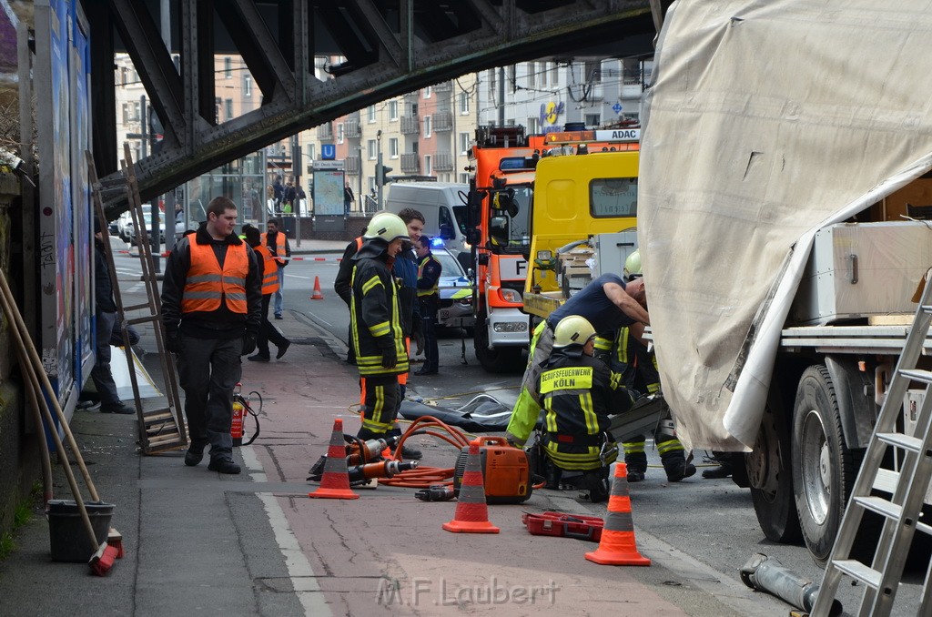 LKW Bruecke Koeln Deutz Opladenestr Deutz Muelheimerstr P123.JPG - Miklos Laubert